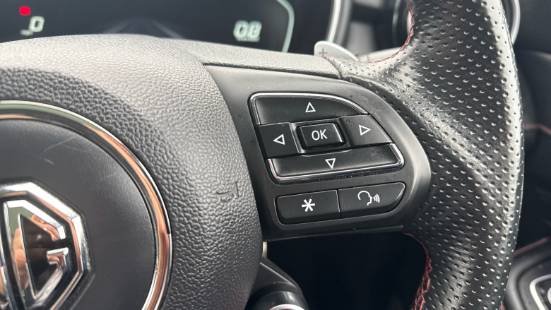 MG Hs 1.5 T-GDI Exclusive 5dr DCT Petrol Hatchback